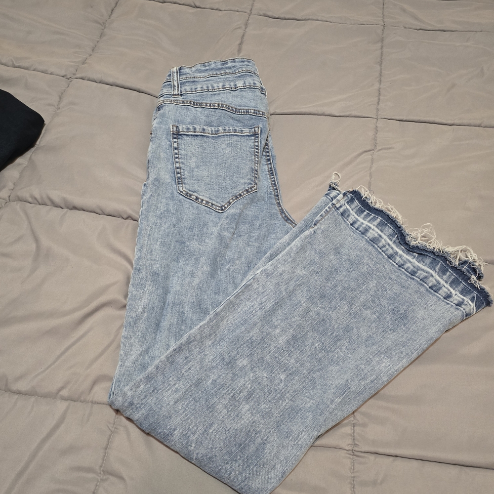 Dollhouse Light Blue Cropped Jeans